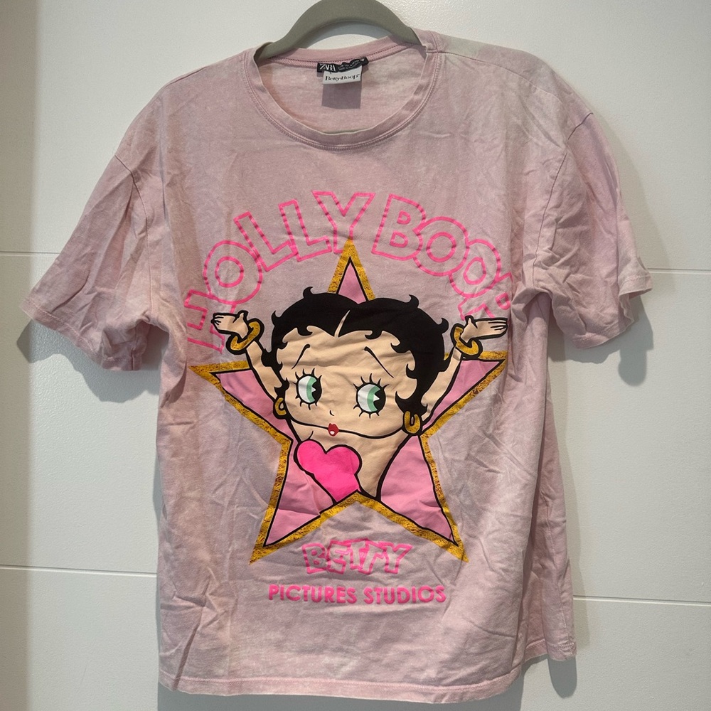 Zara Pink Short Sleeve Tee with Betty Boop Design